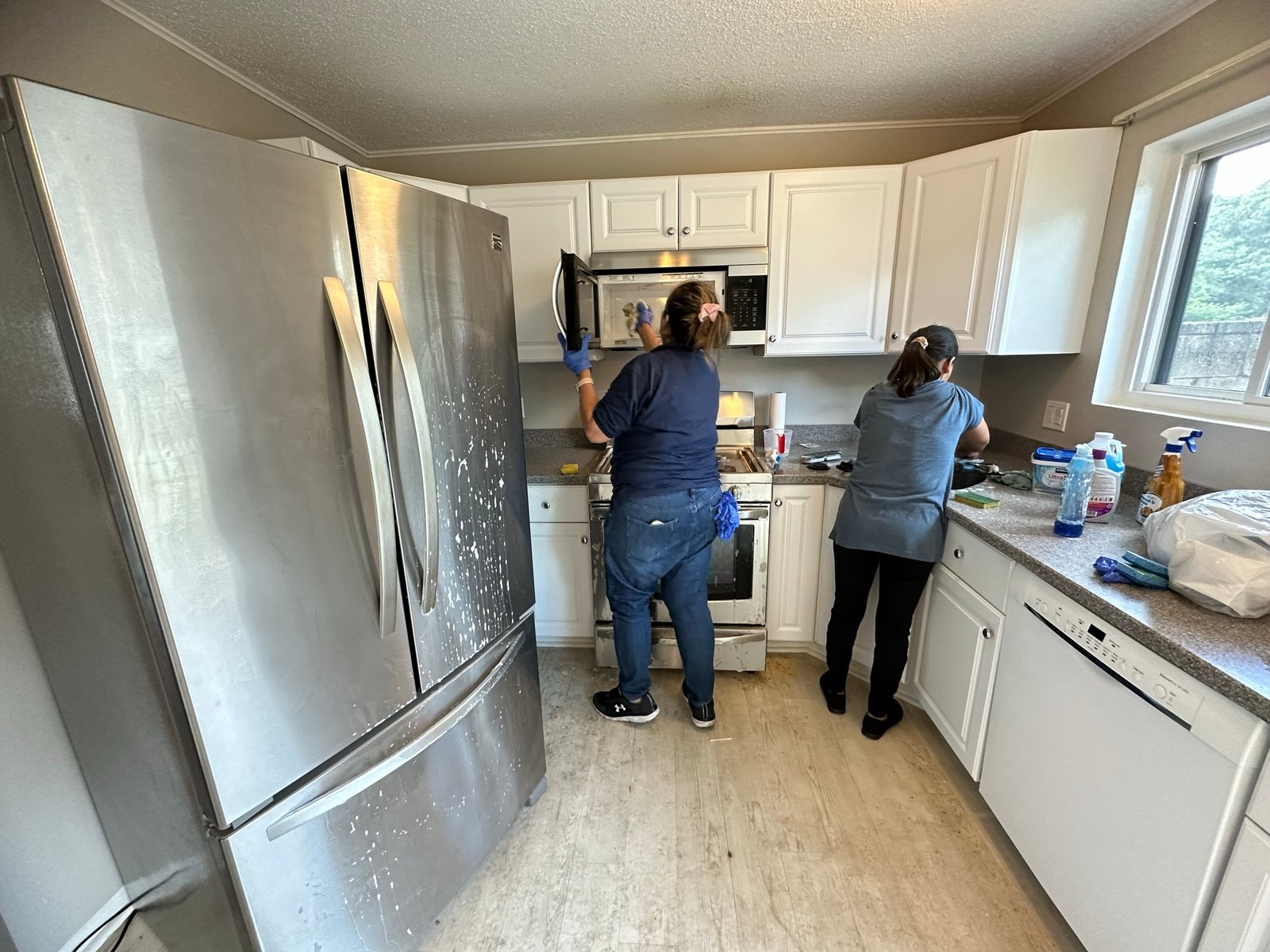 Living Room Deep Clean — KFS Cleaning Services MA & NH